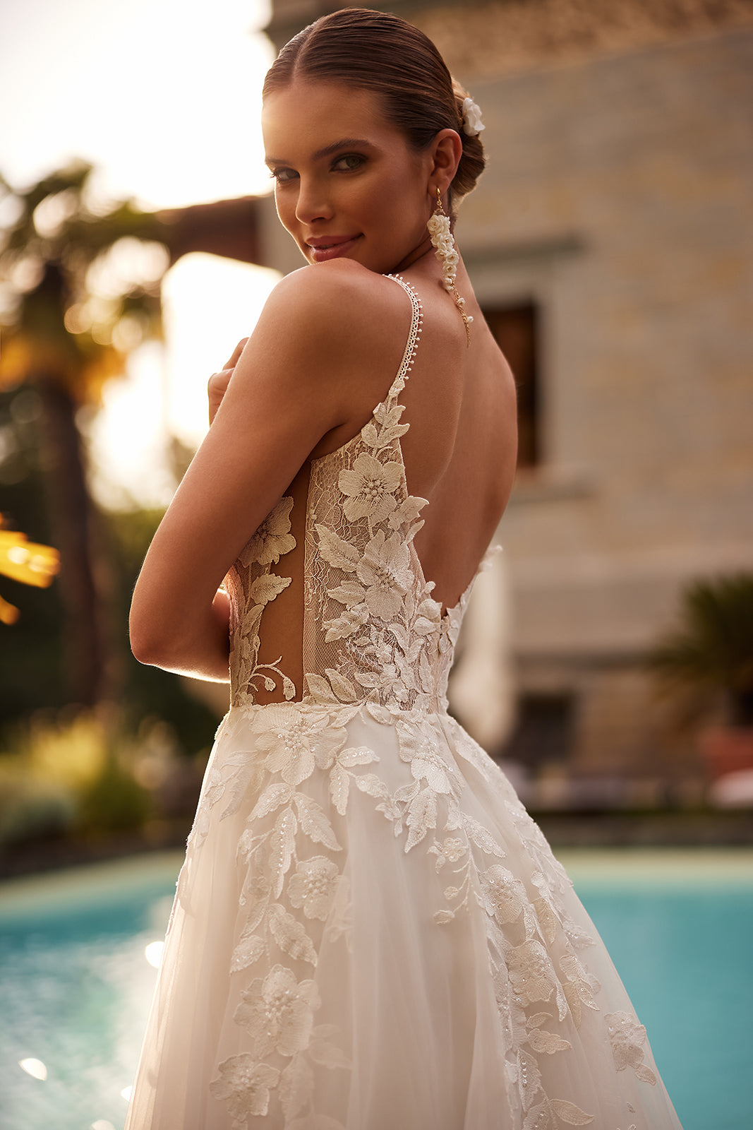 Abito da sposa a principessa Beatrix con pizzo di DAMA Couture (foto aggiuntiva)