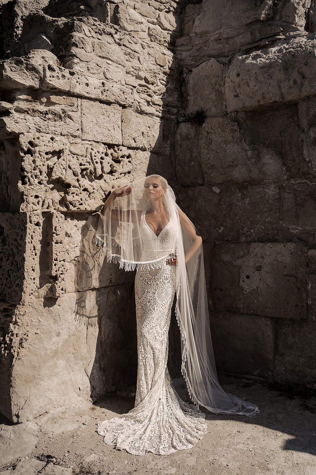 Velo cattedrale con frange – velo da sposa a cattedrale di DAMA Couture.