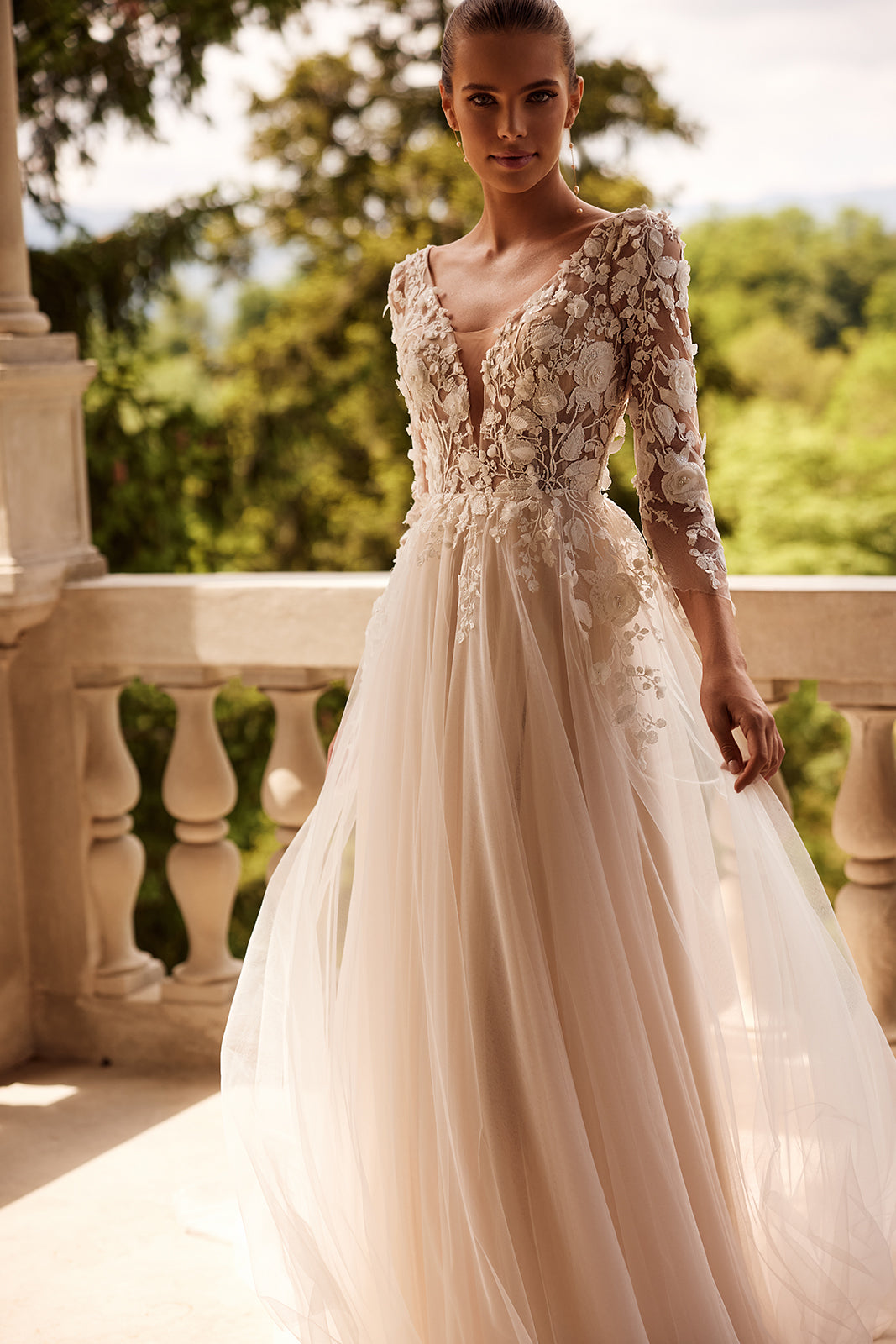 Abito da sposa romantico Felicia con maniche lunghe di DAMA Couture (dettaglio)