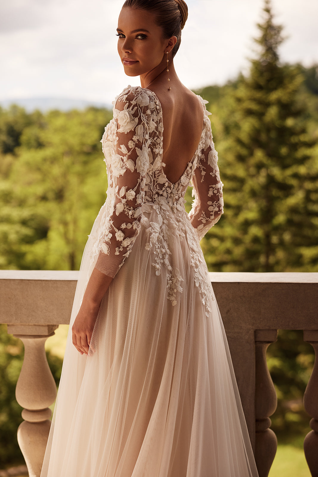 Abito da sposa romantico Felicia con maniche lunghe di DAMA Couture (foto aggiuntiva)