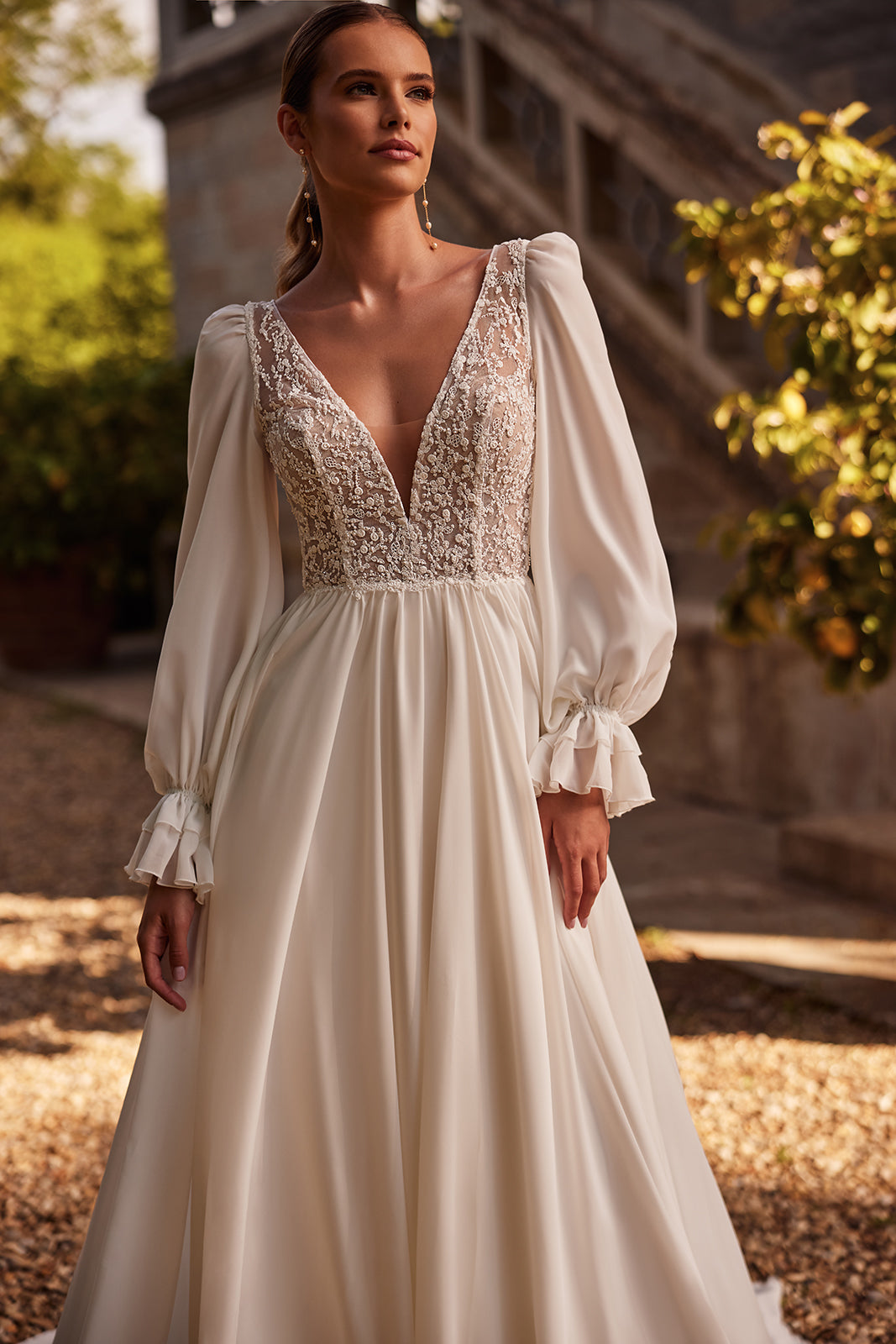 Abito da sposa boho Hellen con maniche di DAMA Couture (dettaglio)