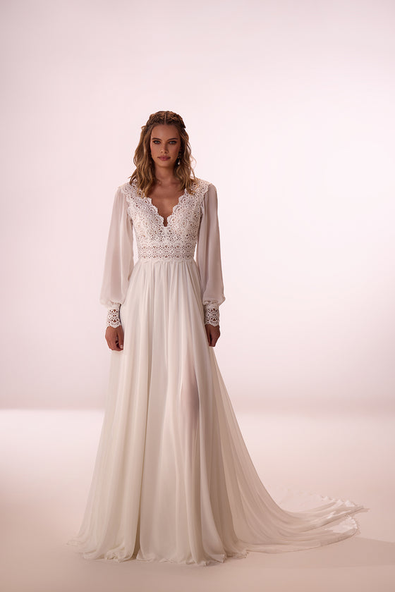 Abito da sposa boho Ophelia in chiffon con maniche lunghe di DAMA Couture (foto principale)
