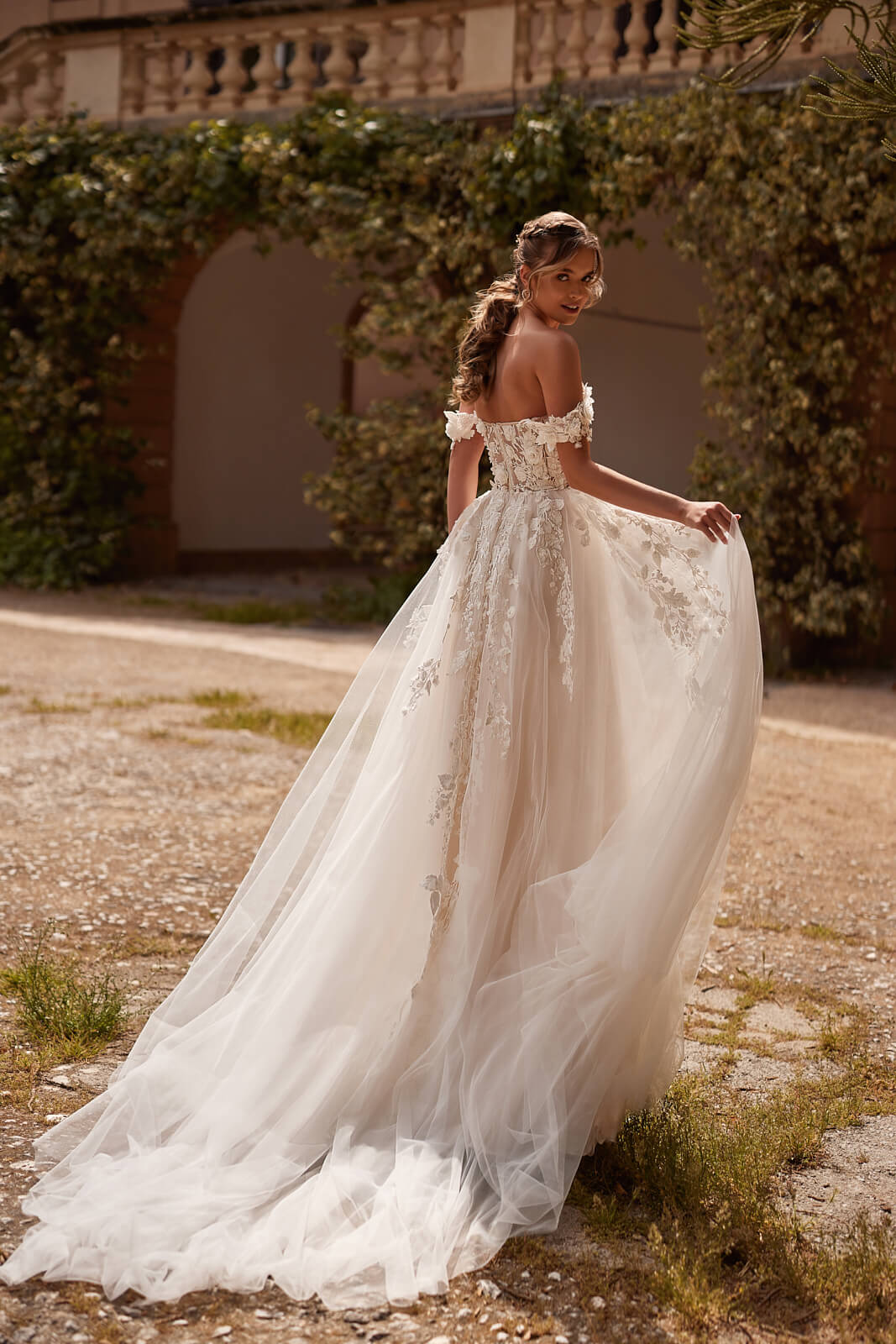 Abito da sposa Mia – abito da sposa a trapezio DAMA Couture.