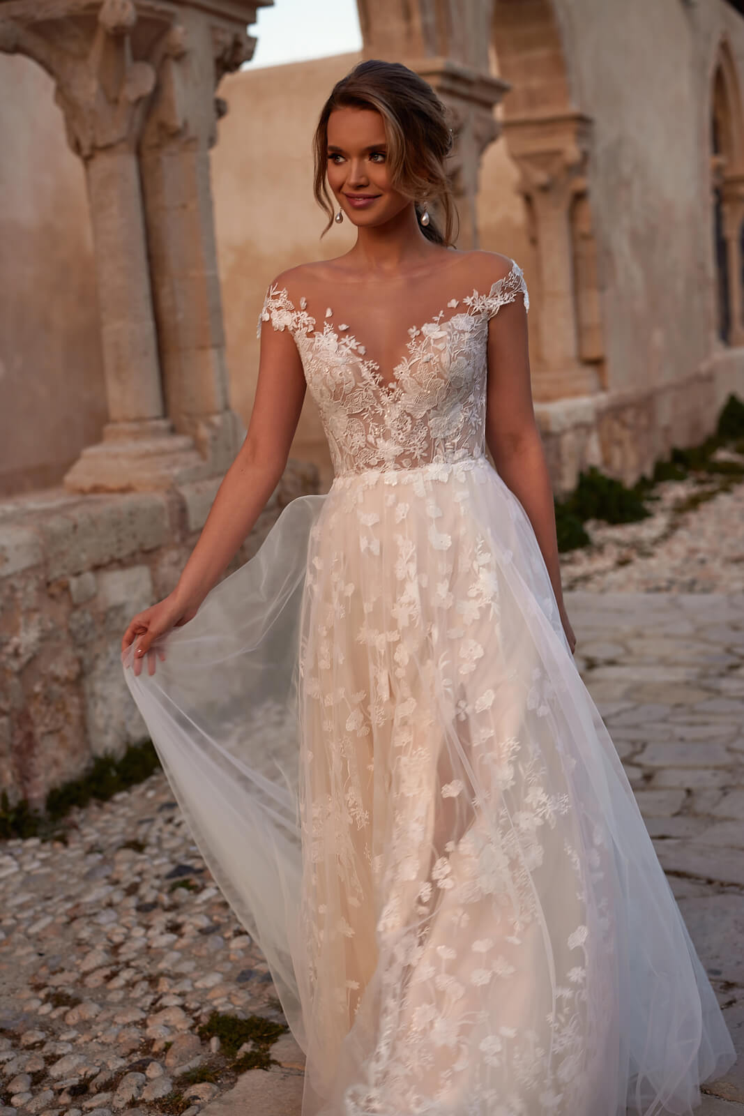 Abito da sposa Valentine – abito da sposa a trapezio di DAMA Couture.