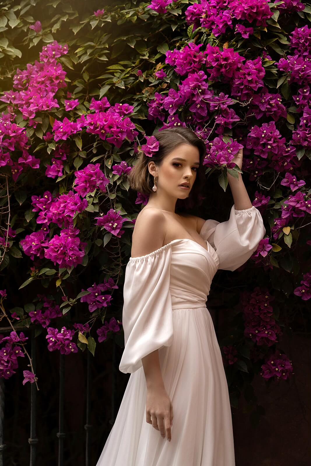 Pola – abito da sposa DAMA Couture, vista frontale.