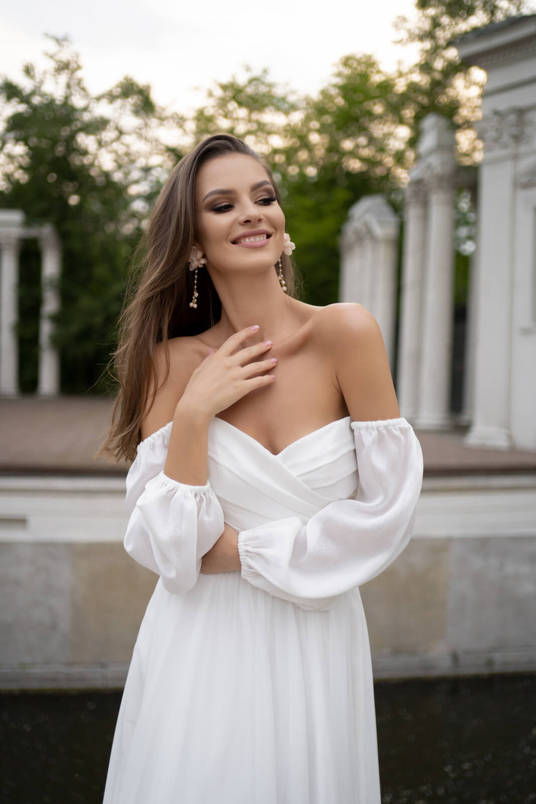 Pola – abito da sposa a figura intera.