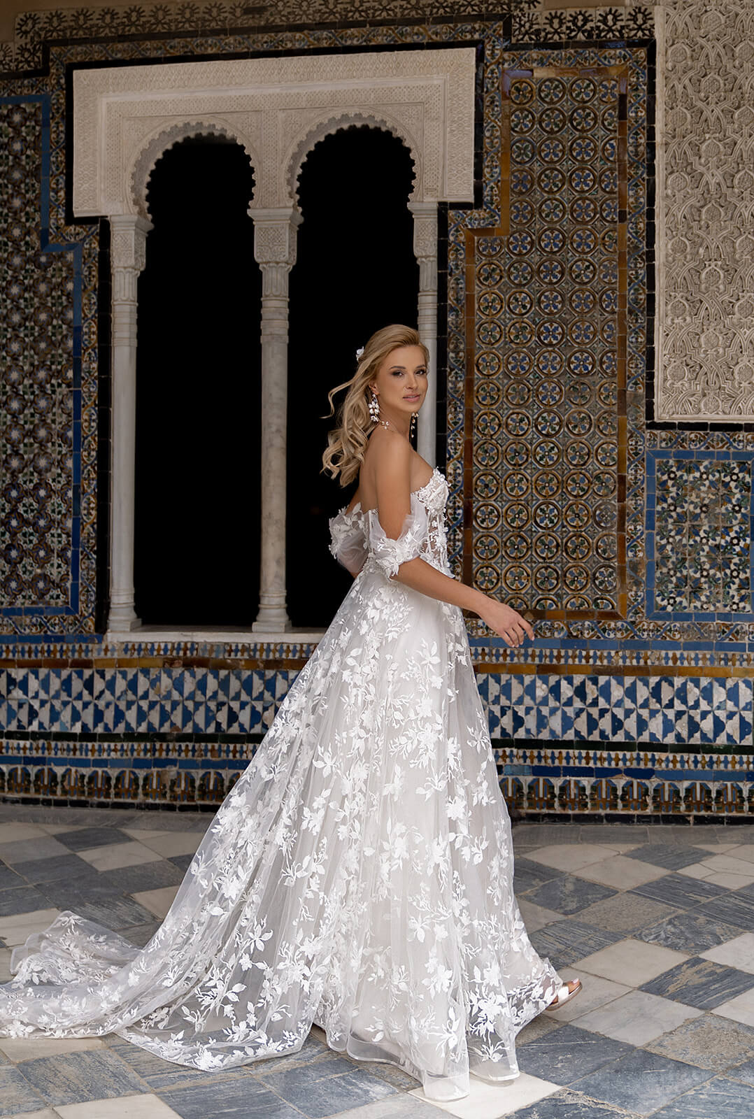 Sarah – abito da sposa di DAMA Couture.