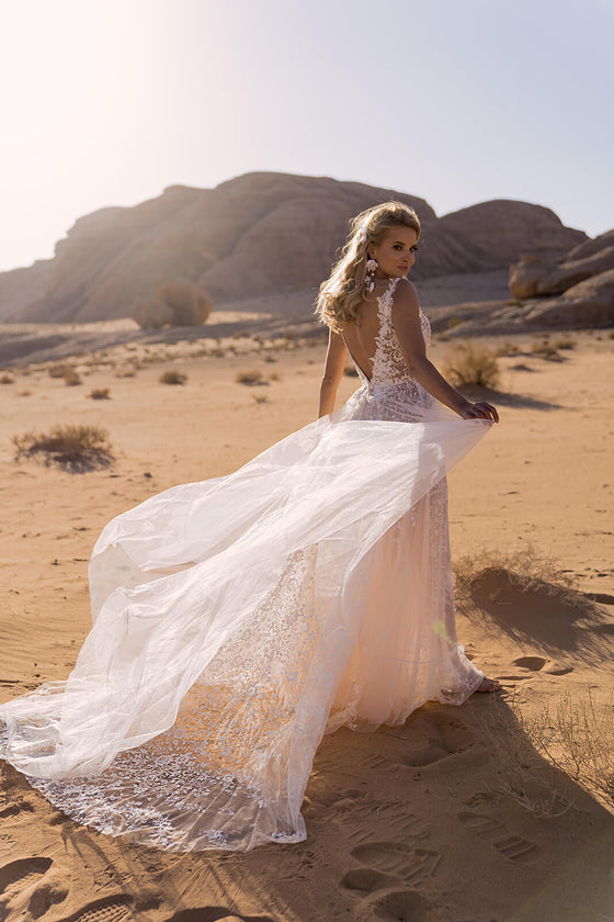 Gilly – abito da sposa di DAMA Couture.