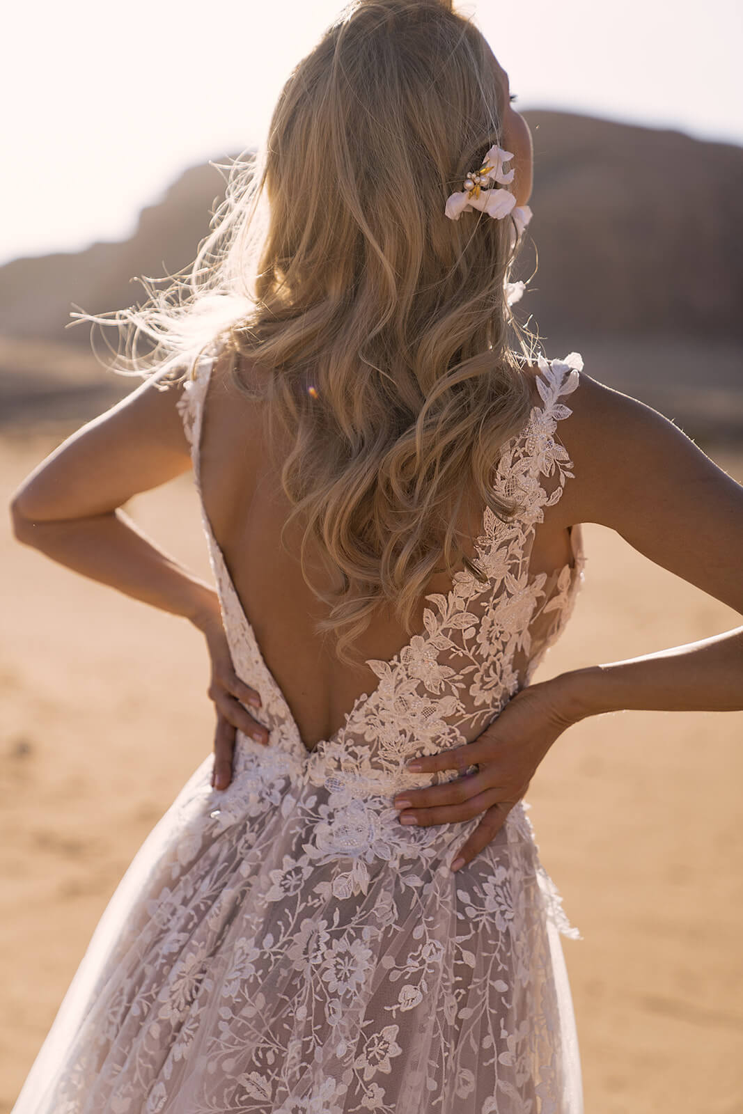 Gilly – abito da sposa DAMA Couture, vista frontale.