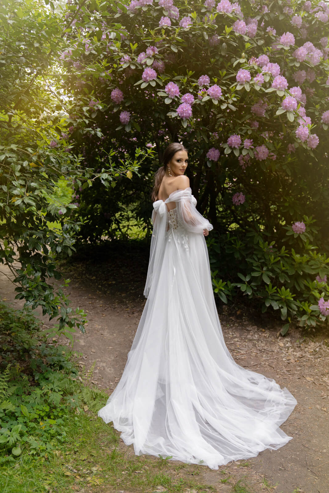 Lanka – primo piano dell’abito da sposa.