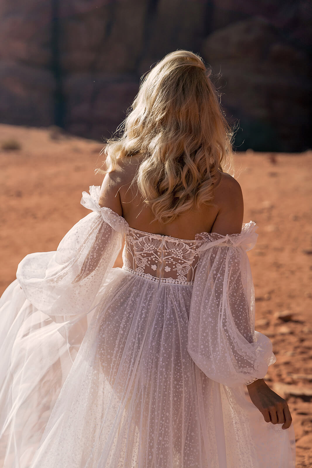 Abito da sposa Shira – abito da sposa a trapezio DAMA Couture.