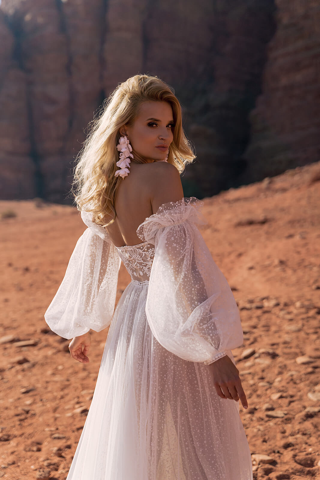 Abito da sposa Shira – abito da sposa a trapezio DAMA Couture.