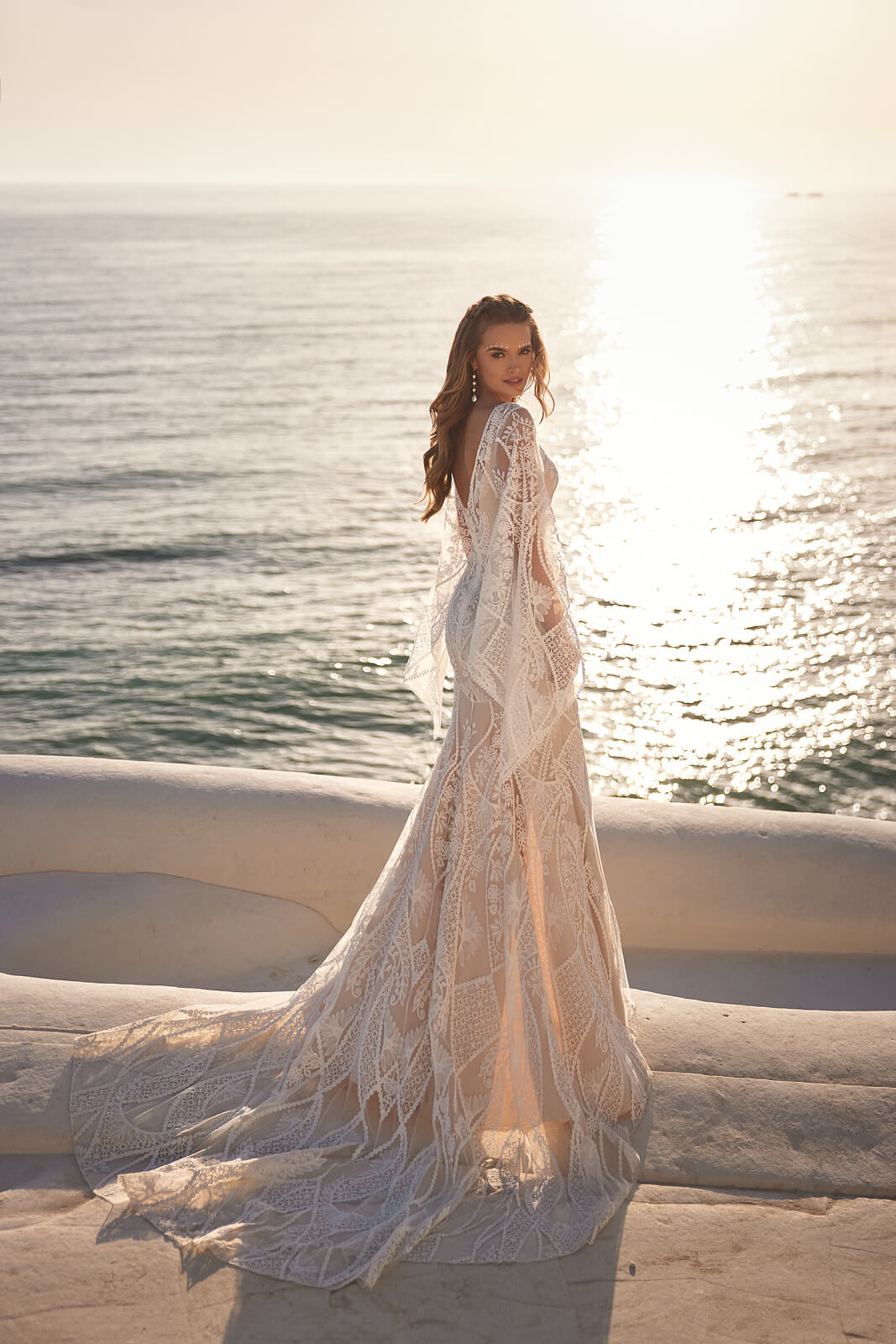 Abiti romantici e autentici DAMA Couture, espressione di forza personale.