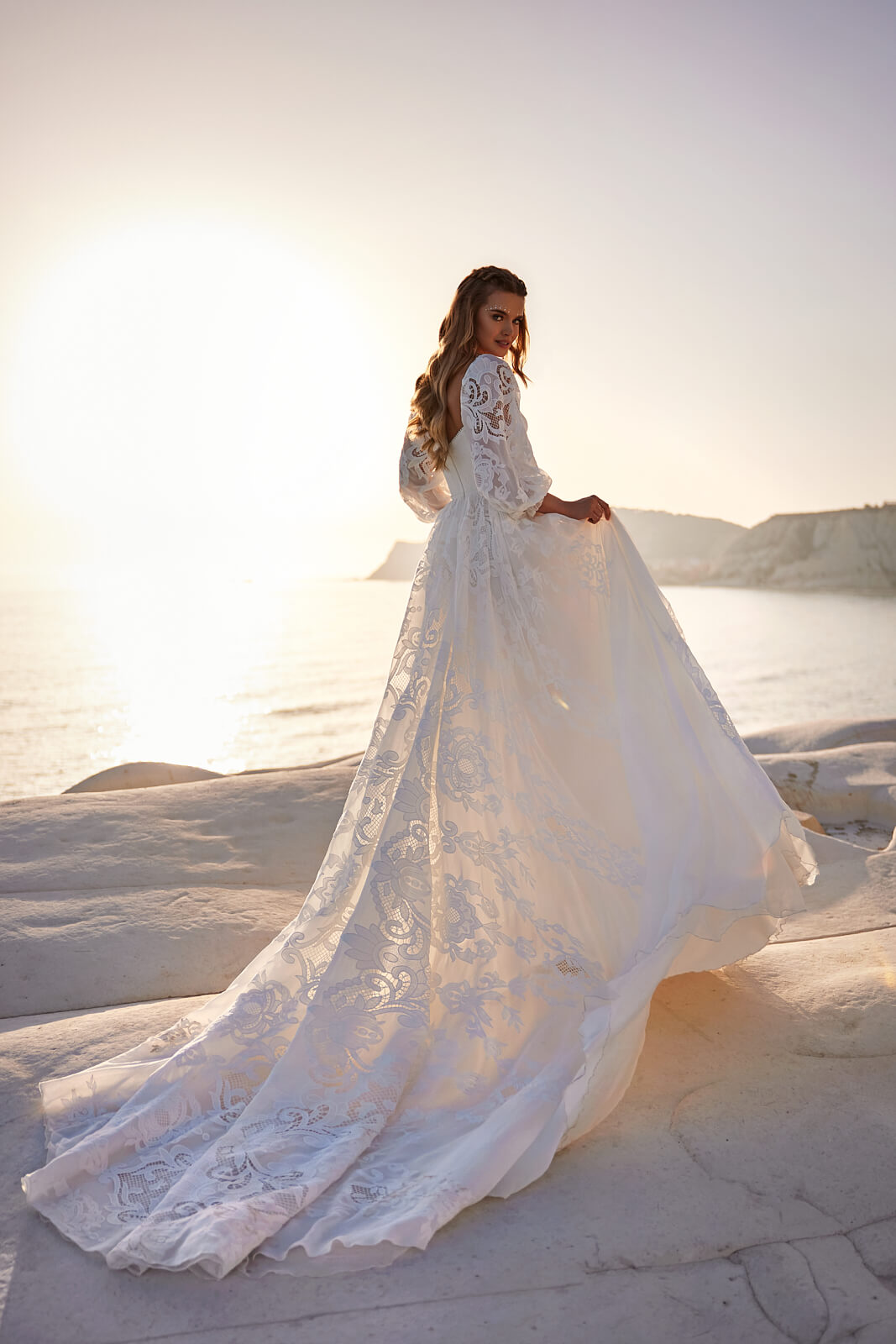 Abito da sposa Rania – abito da sposa a trapezio con maniche lunghe, DAMA Couture.