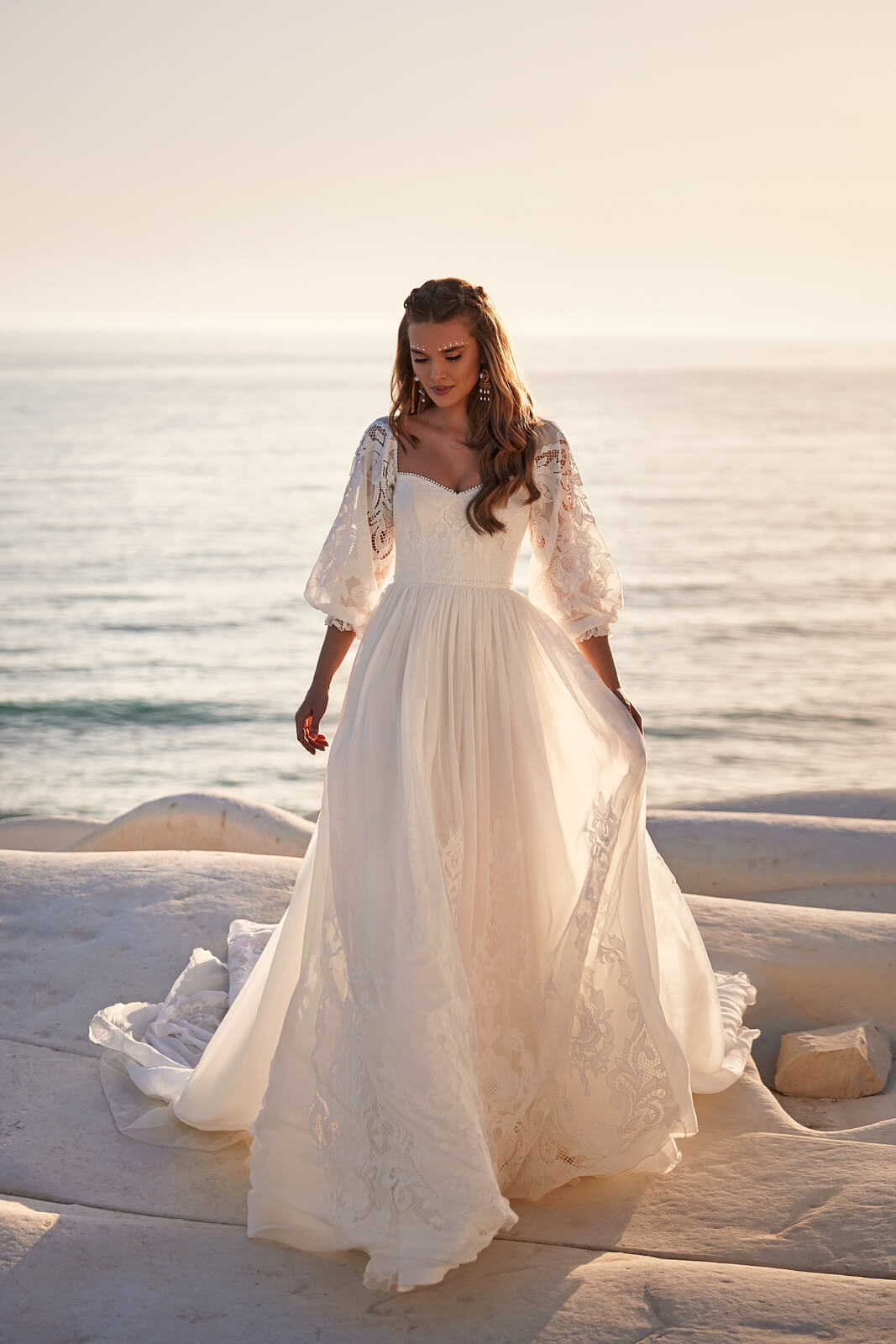 Abito da sposa Rania – abito da sposa a trapezio con maniche lunghe, DAMA Couture.
