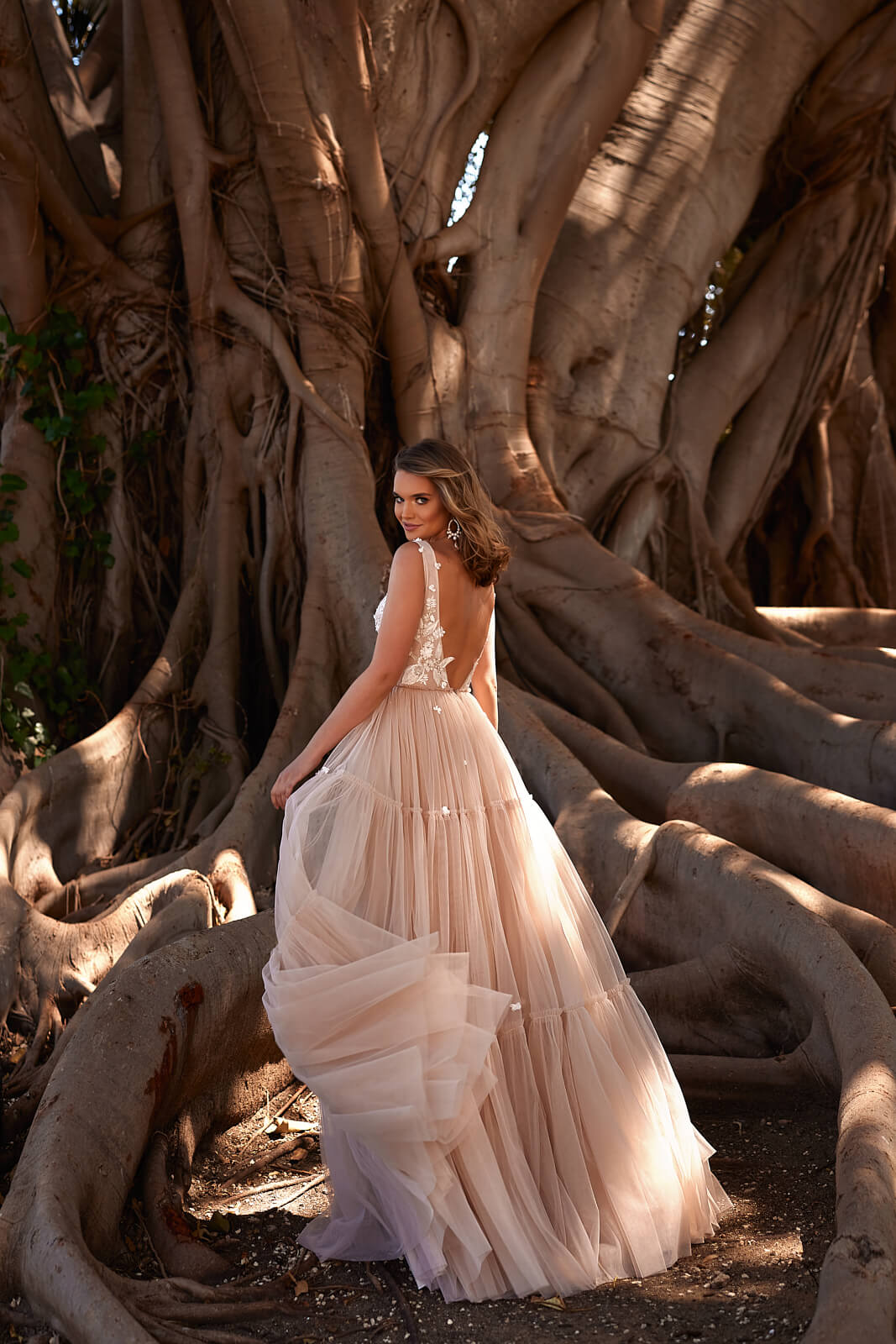 Abito da sposa Vanessa – abito da sposa a trapezio DAMA Couture.