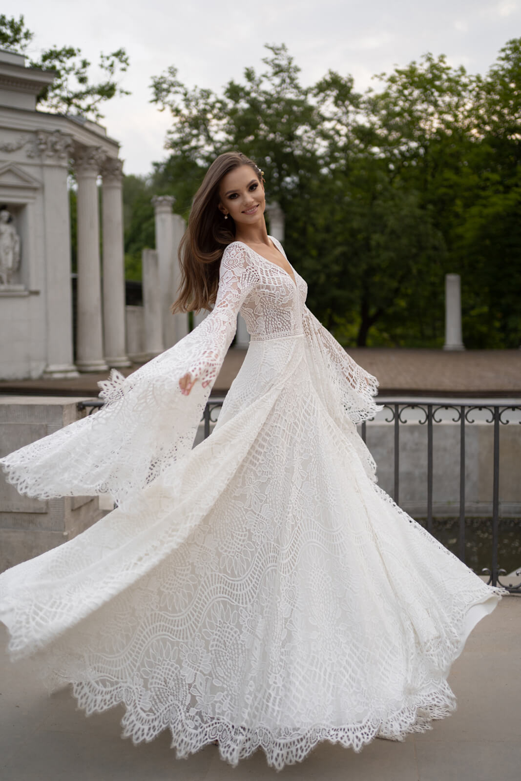 Abito da sposa Lea – abito da sposa a trapezio con maniche lunghe di DAMA Couture.