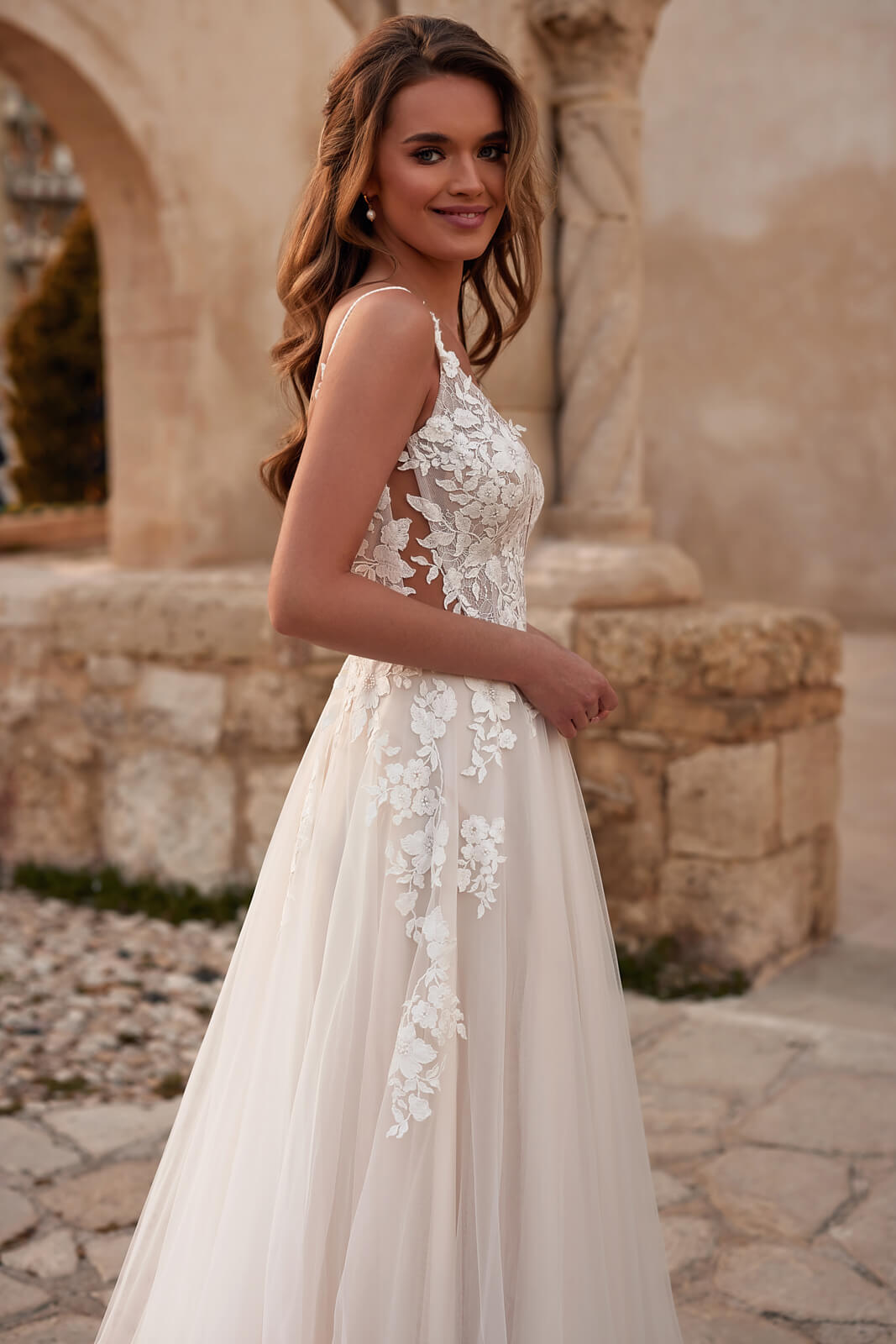 Abito da sposa Avril – abito da sposa a trapezio DAMA Couture.