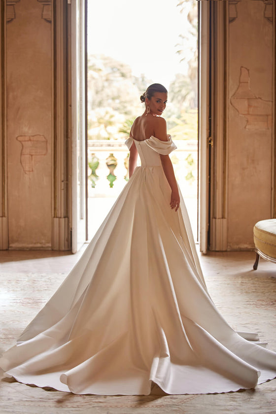 Abito da sposa Bona – abito da sposa a trapezio in raso, DAMA Couture.