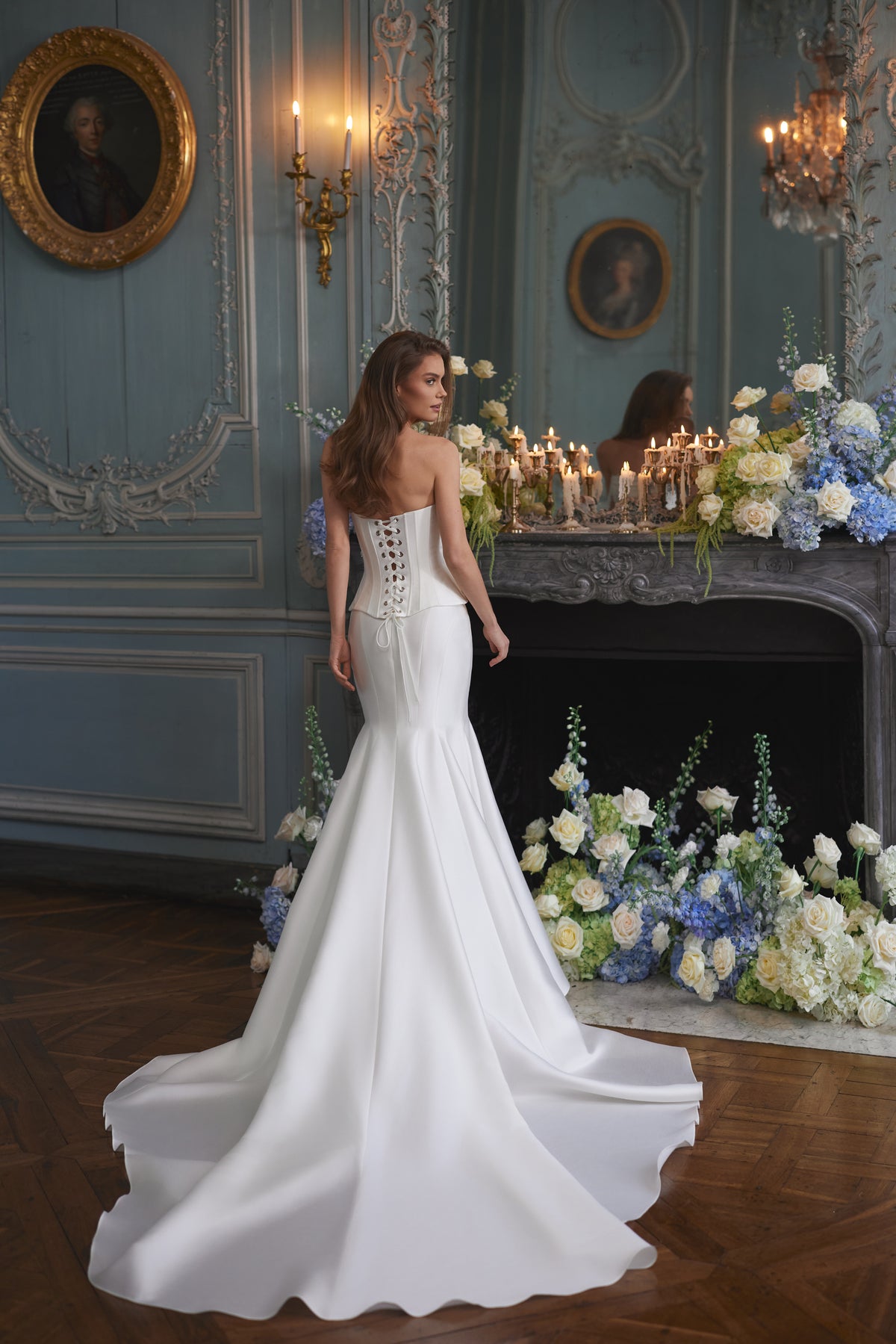 Abito da sposa Armance – un corpetto a corsetto drappeggiato con fili di perle, DAMA Couture Something Blue 2027.