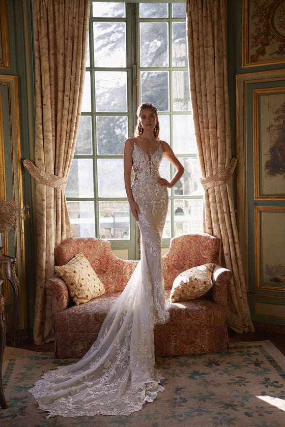 Abito da sposa Ondine – abito da sposa a sirena con uno scollo a V profondo e una profonda scollatura arrotondata sulla schiena, effetto illusion.