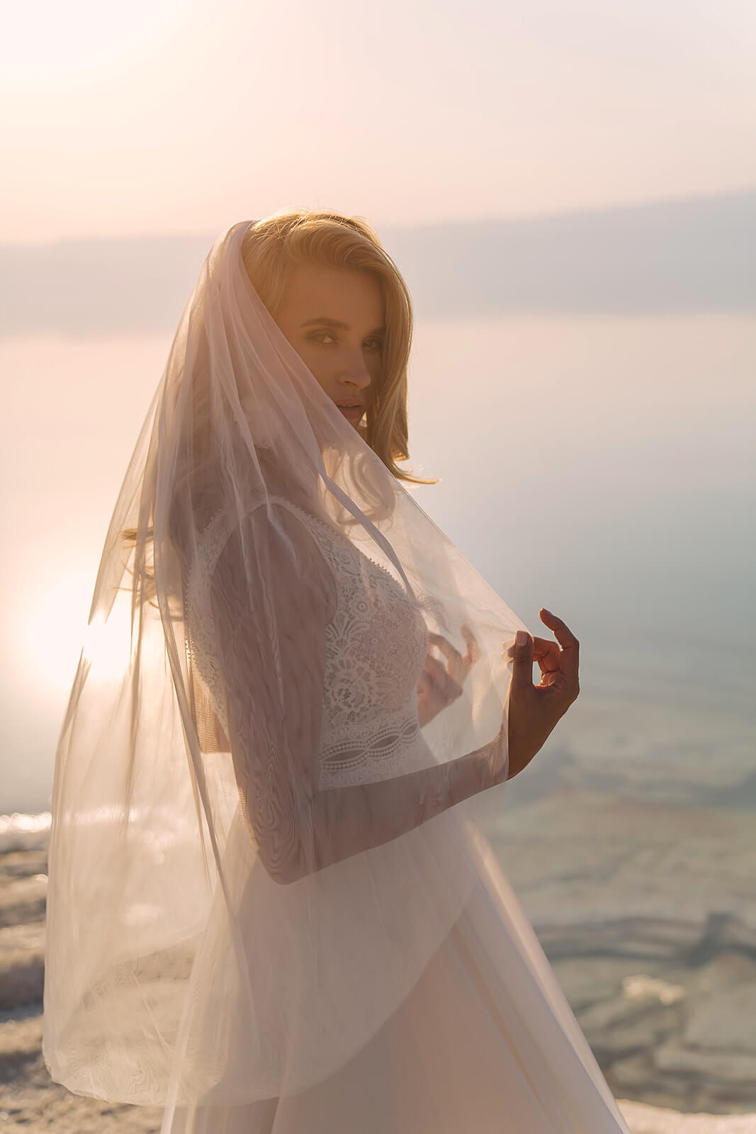 Velo corto – velo da sposa di DAMA Couture.