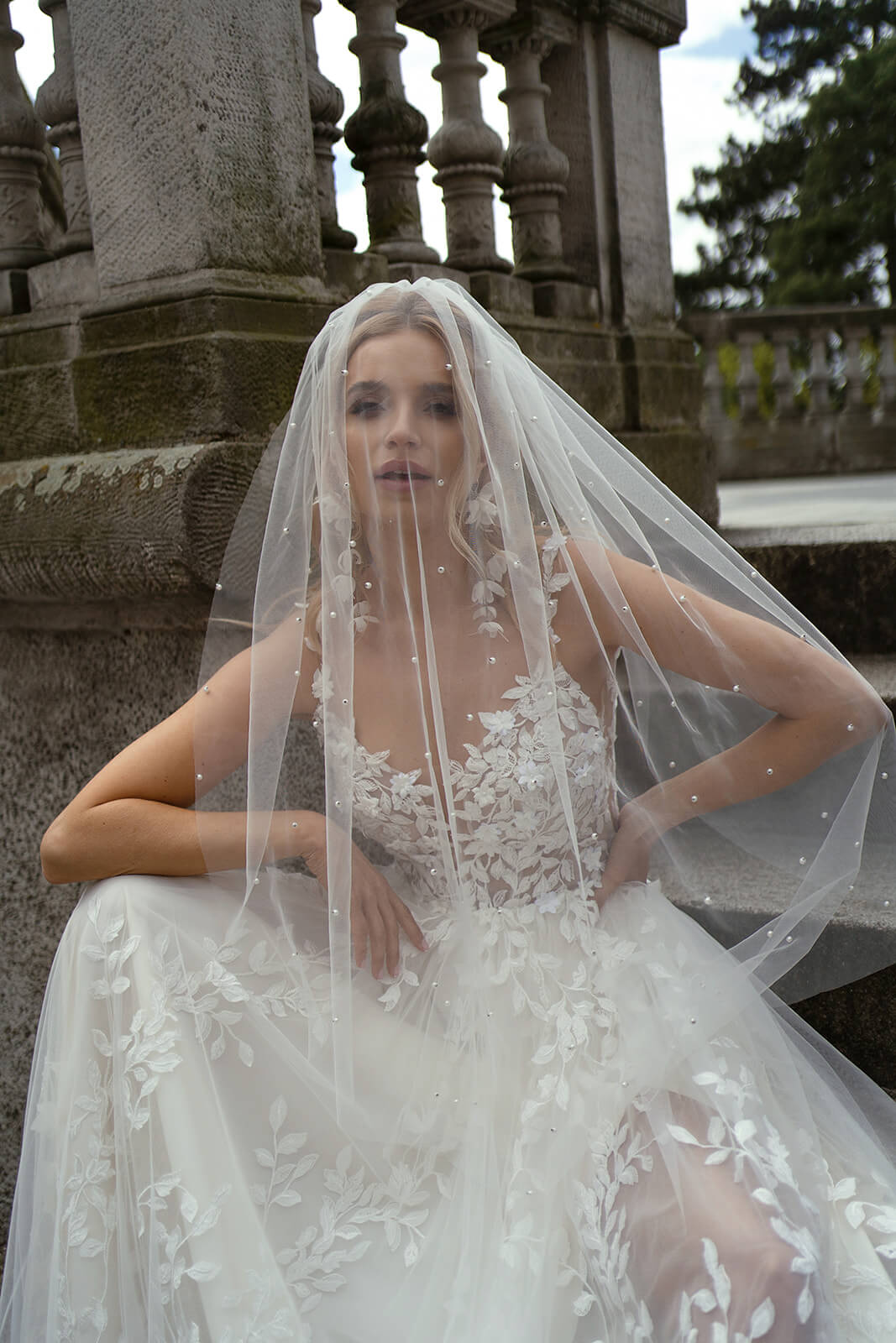 Velo Regular con perle – velo da sposa visto da dietro.