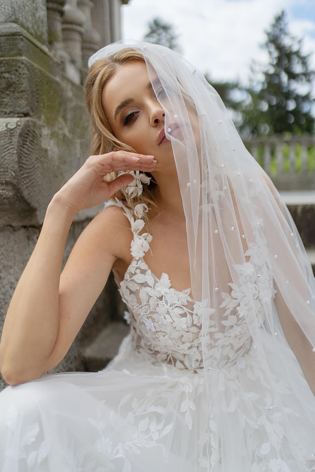Velo Regular con perle – dettaglio del velo da sposa.