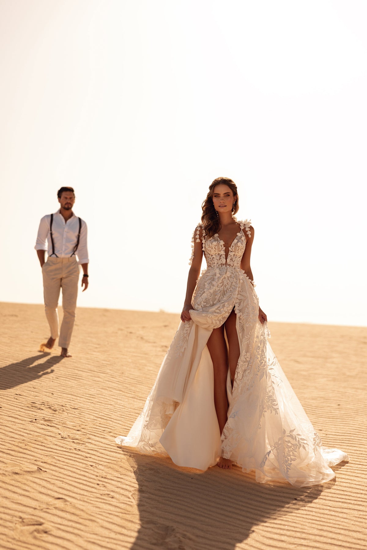 Wisteria – abito da sposa DAMA Couture, vista frontale.