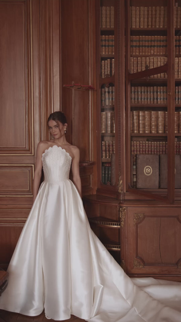 Shella in video