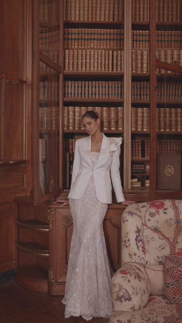 Irulian in video