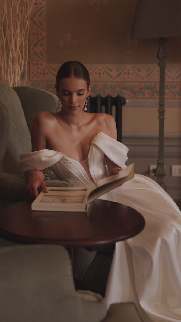 Thalia in video